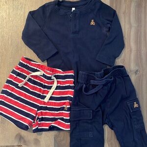 3 pieces- Baby Gap onesie,striped shorts and cargo pants for baby boy 6-12 M